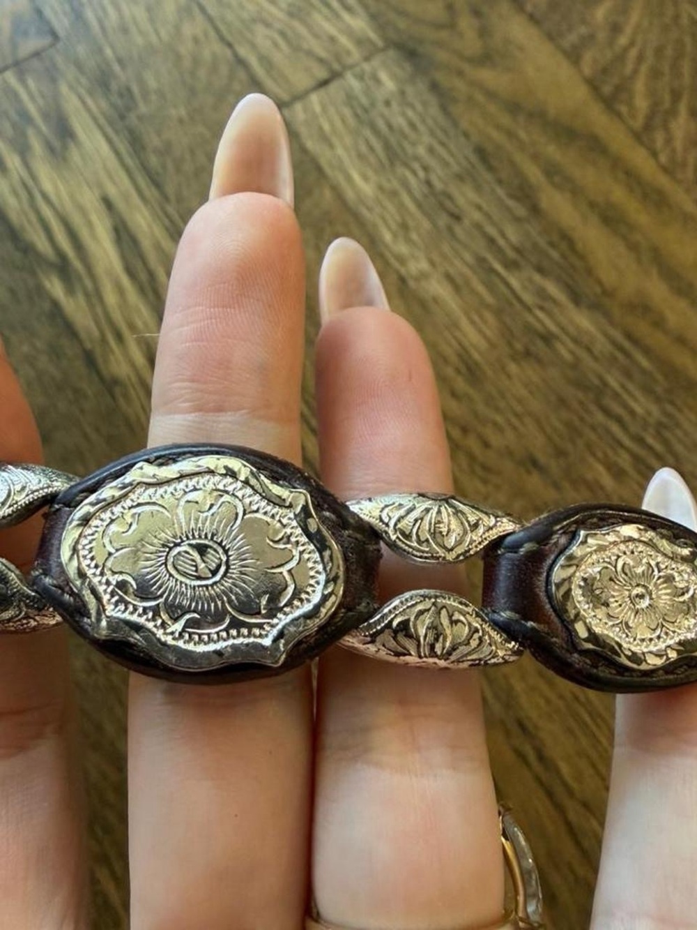 Vintage Brown Leather Bracelet with Silver Details - Picture 6 of 8